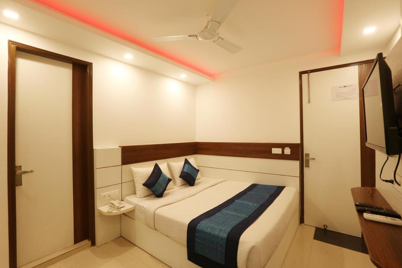 Hotel Classic Plaza At Delhi Airport Nueva Delhi Exterior foto